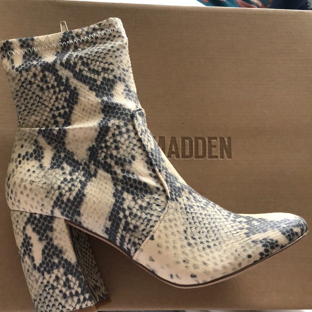 Steve Madden Reggie Snake Boots